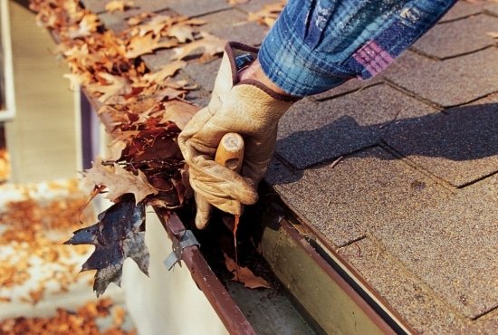 gutter cleaning carousel 3